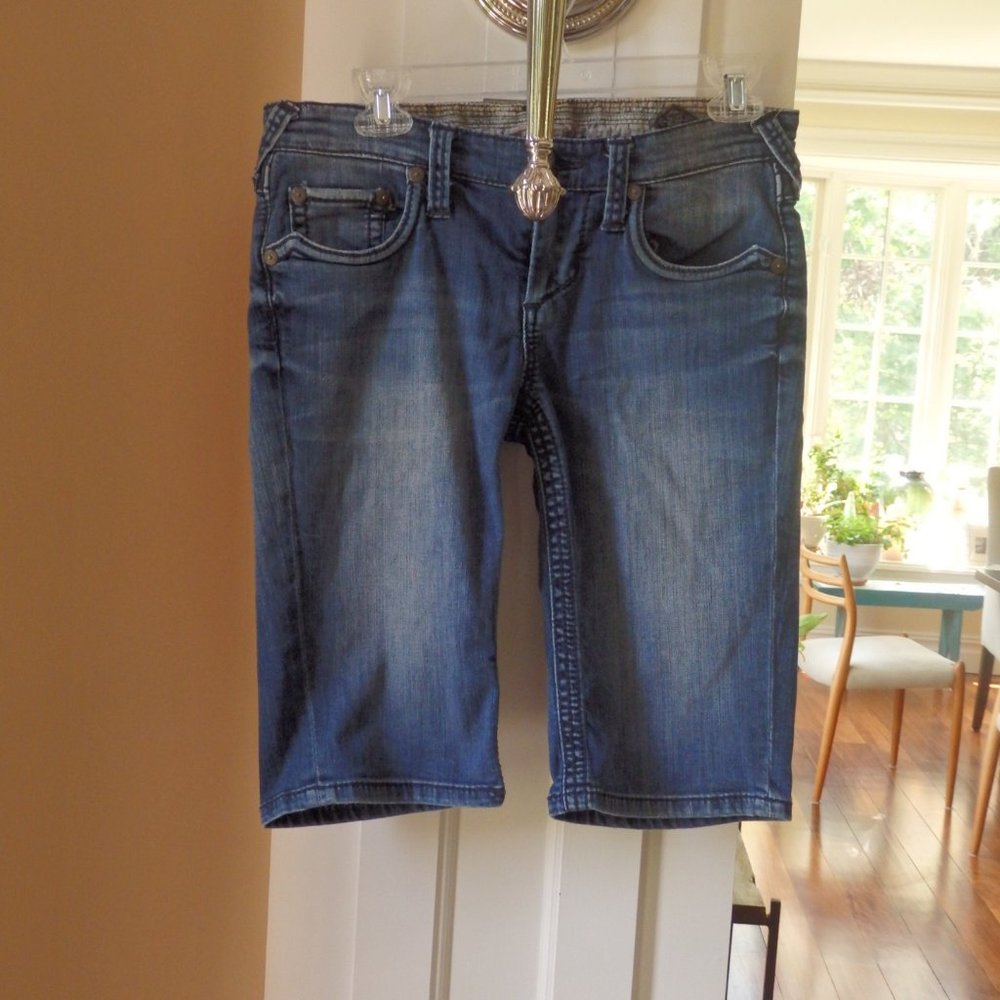 Stitch's blue jeans long shorts size 28